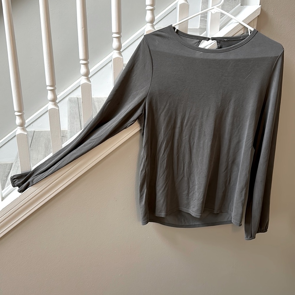 Lucky brand medium gray shirt